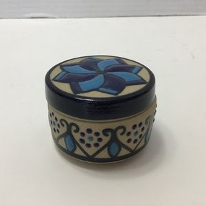 VTG  Mexican Pottery Flower Design Covered Trinket Box